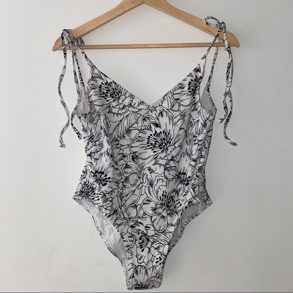 Ele Swims White Floral Sienna One Piece - Picture 3 of 7